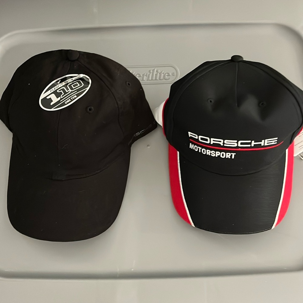2 Porsche’ caps